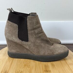 Good Aquatalia Wedge Bootie Womens 9.5 Taupe Good Suede Italian Ankle Boot